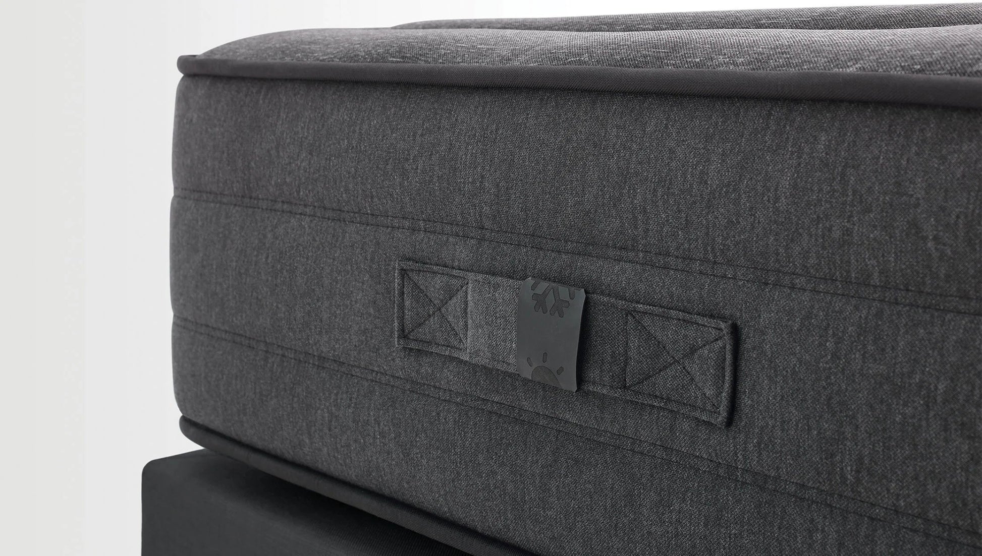 YATAS | Black Ice | Matras